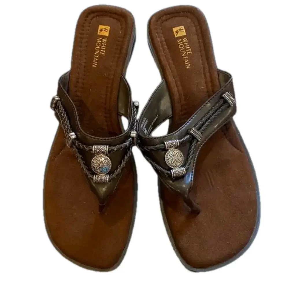 EUC White Mountain 9 Beaded Sandal - Picture 1 of 9